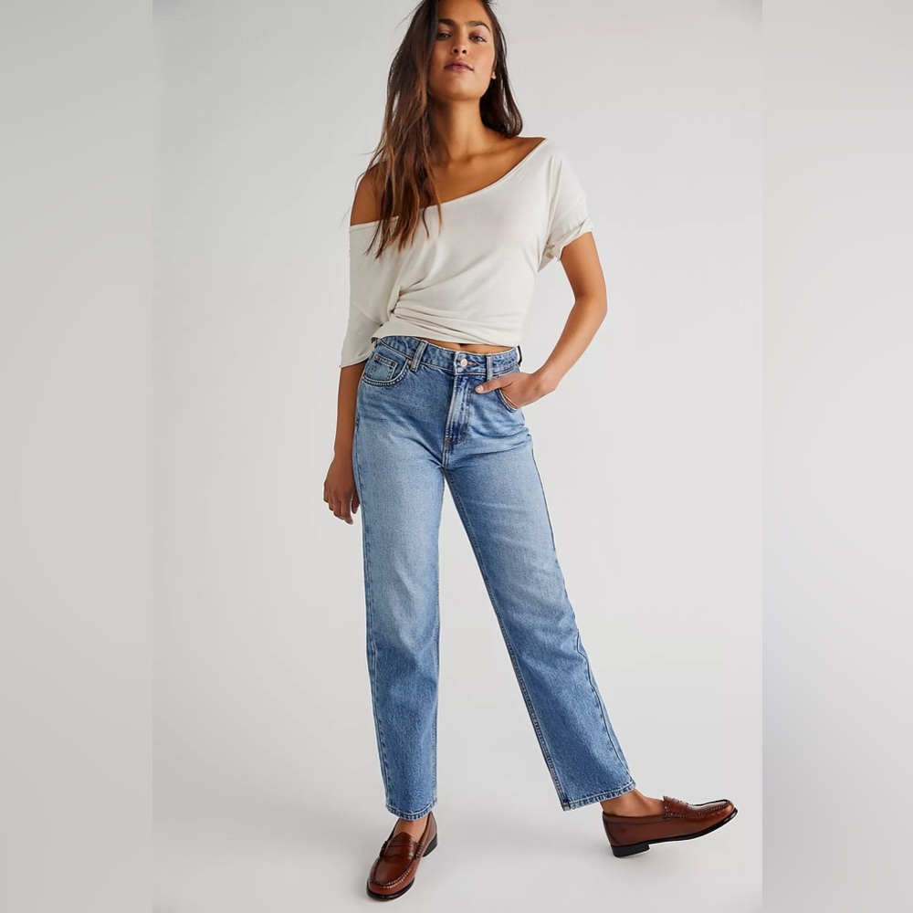 NWT FREE PEOPLE We The Free Pacifica Straight Leg High Rise Jeans 26